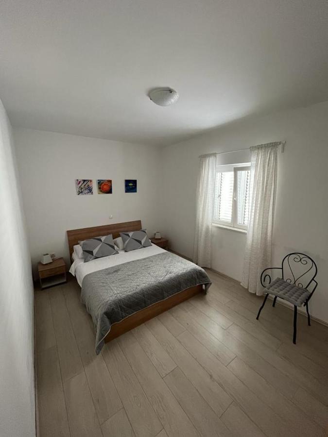 Apartman Cezar Apartment สโตเบรช ภายนอก รูปภาพ
