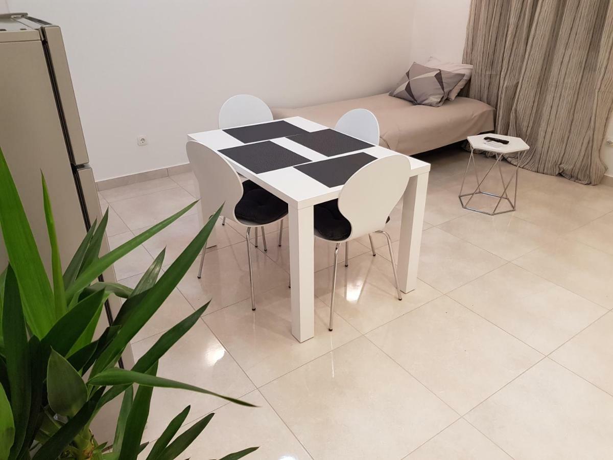 Apartman Cezar Apartment สโตเบรช ภายนอก รูปภาพ