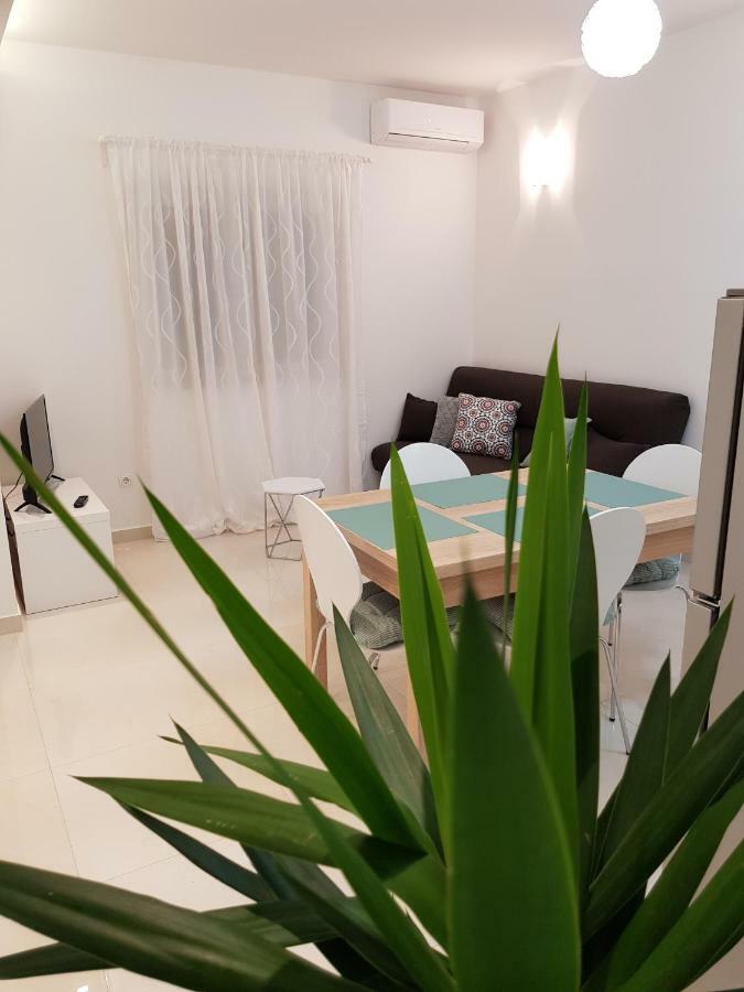 Apartman Cezar Apartment สโตเบรช ภายนอก รูปภาพ