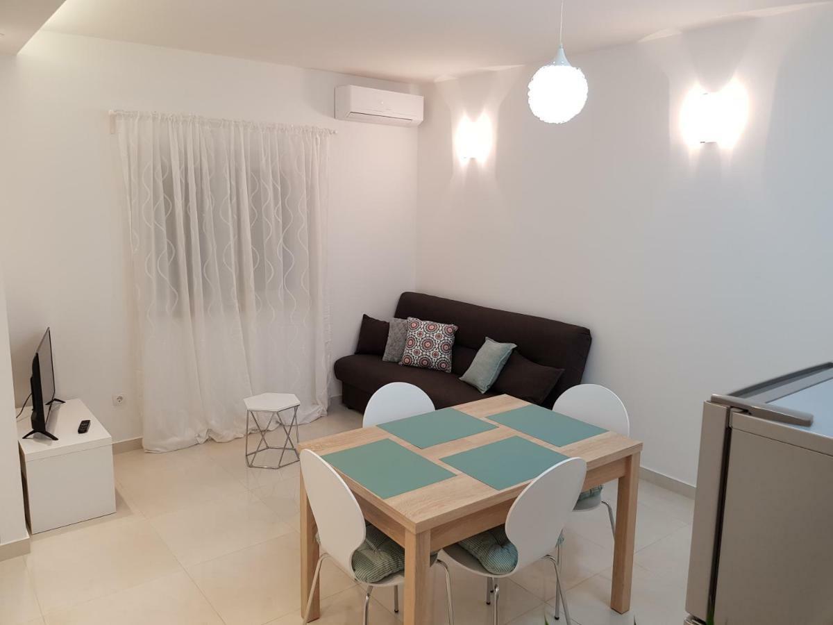 Apartman Cezar Apartment สโตเบรช ภายนอก รูปภาพ