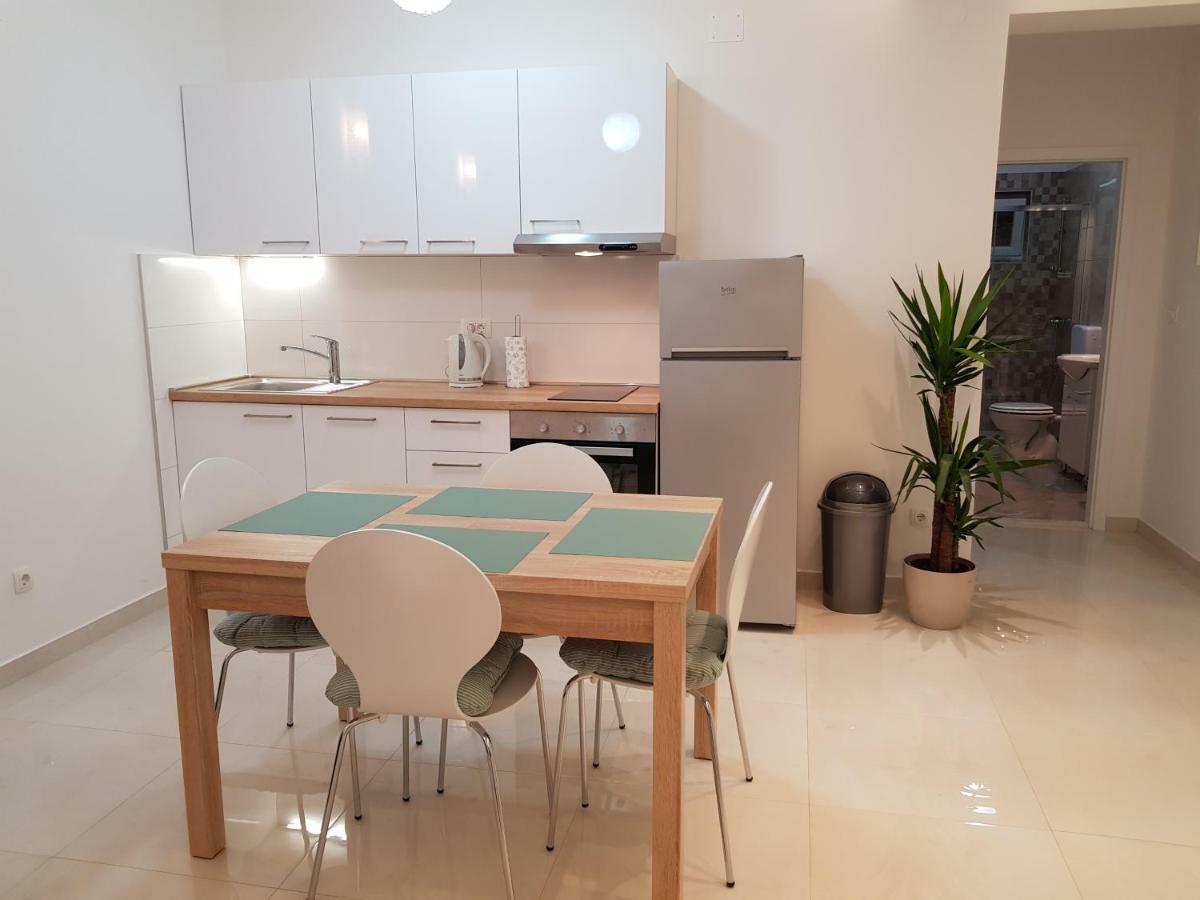 Apartman Cezar Apartment สโตเบรช ภายนอก รูปภาพ